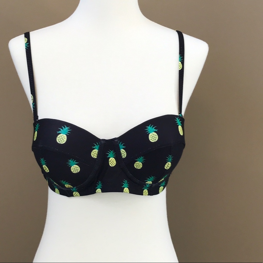 🍍LAST ONE!! Black Pineapple print bikini - Picture 3 of 4