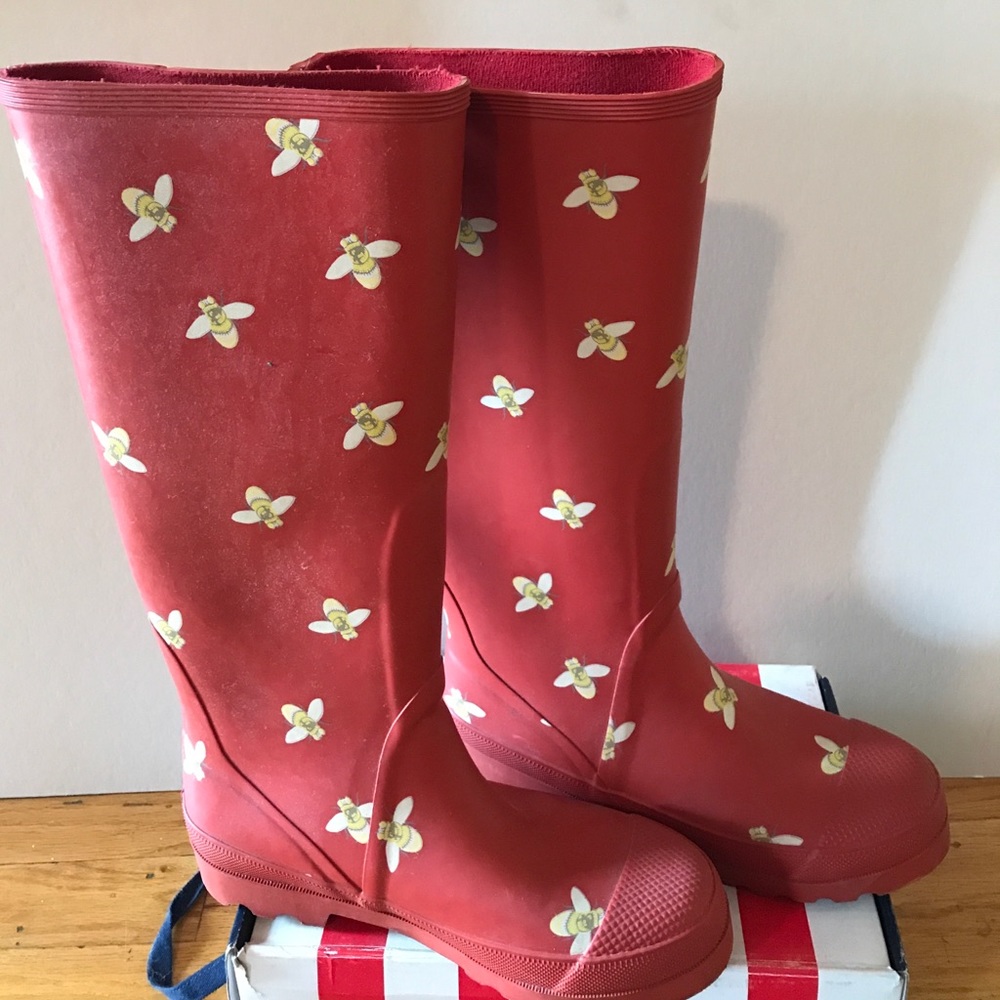 JCrew Bumblebee-patterned Rubber Rain Boots