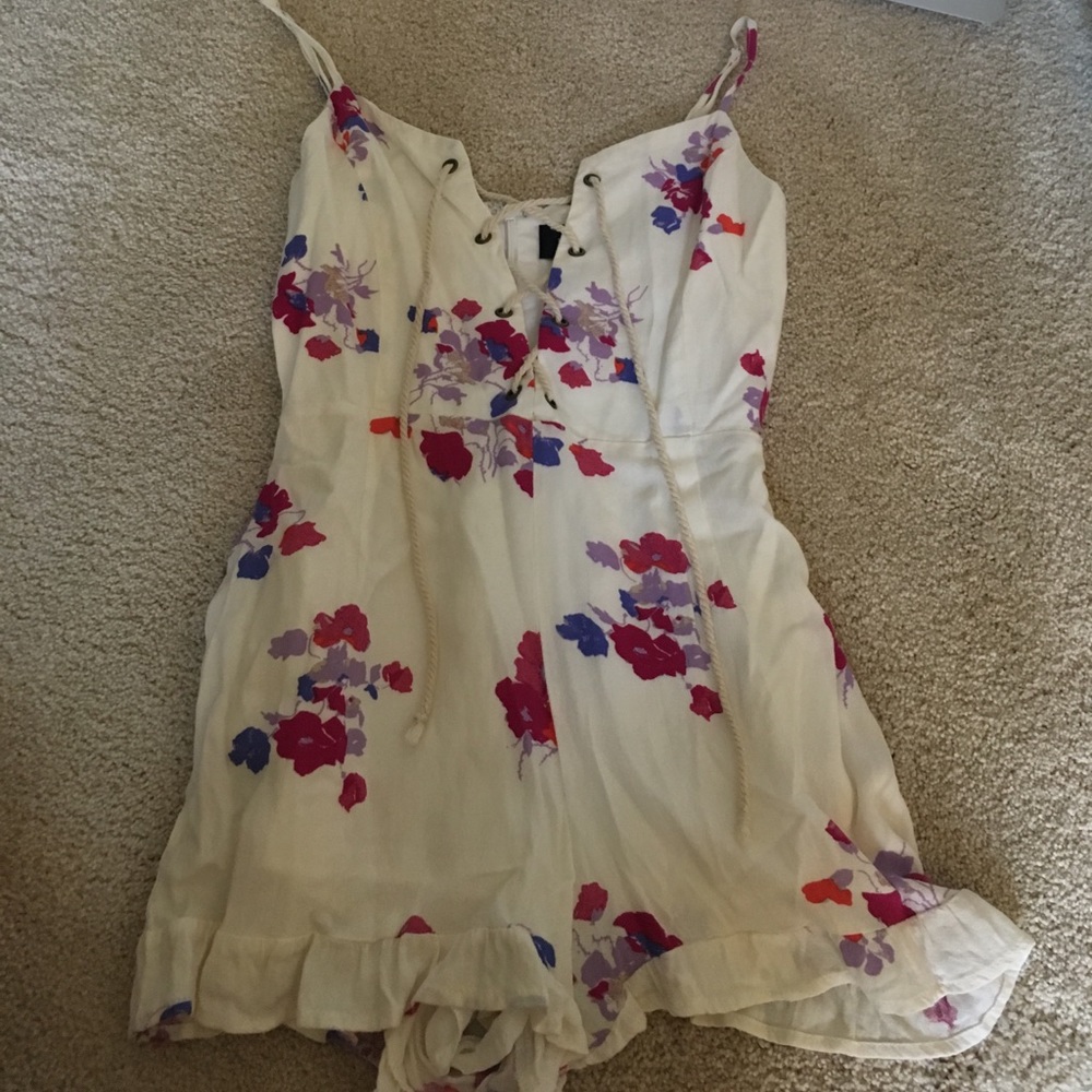 Mink Pink Falling Blooms Playsuit (only worn once)