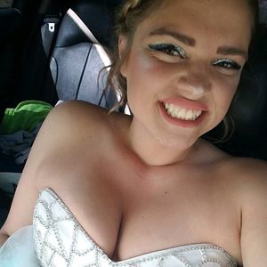 Meet your Posher, Devin