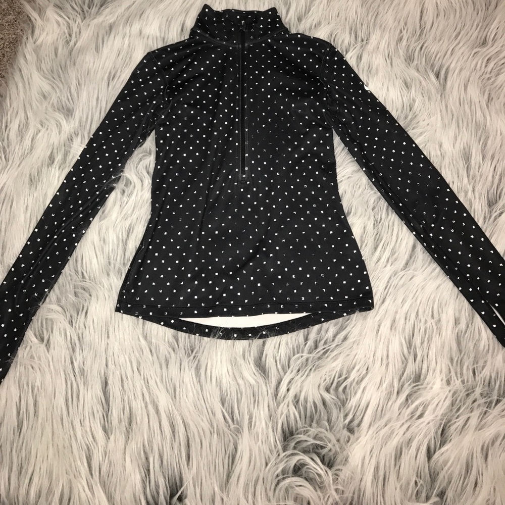 Nike black and white sweatshirt