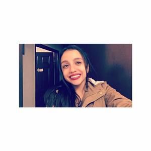 Meet your Posher, Lorena