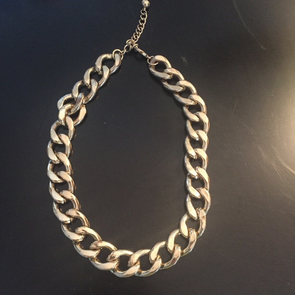 Statement necklace