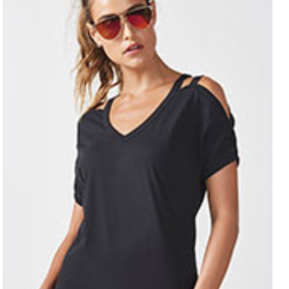 NWT! Fabletics Britta tee with shoulder detail!