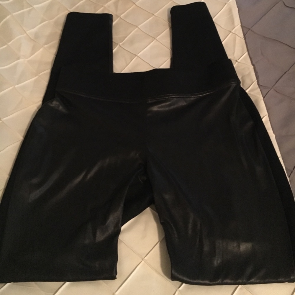 Black pleather leggings small