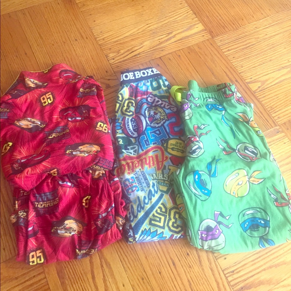 Boys pajama lot size 8 (med)