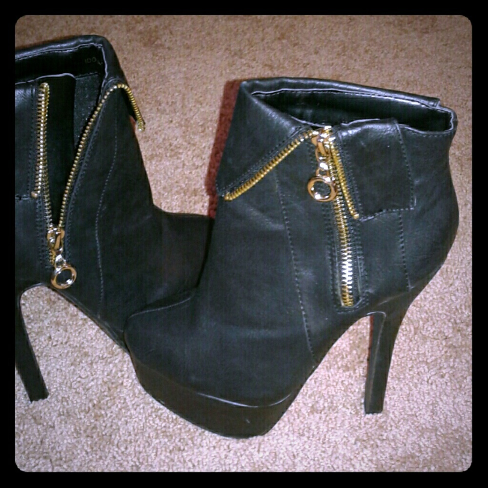 Women's black high heel boots