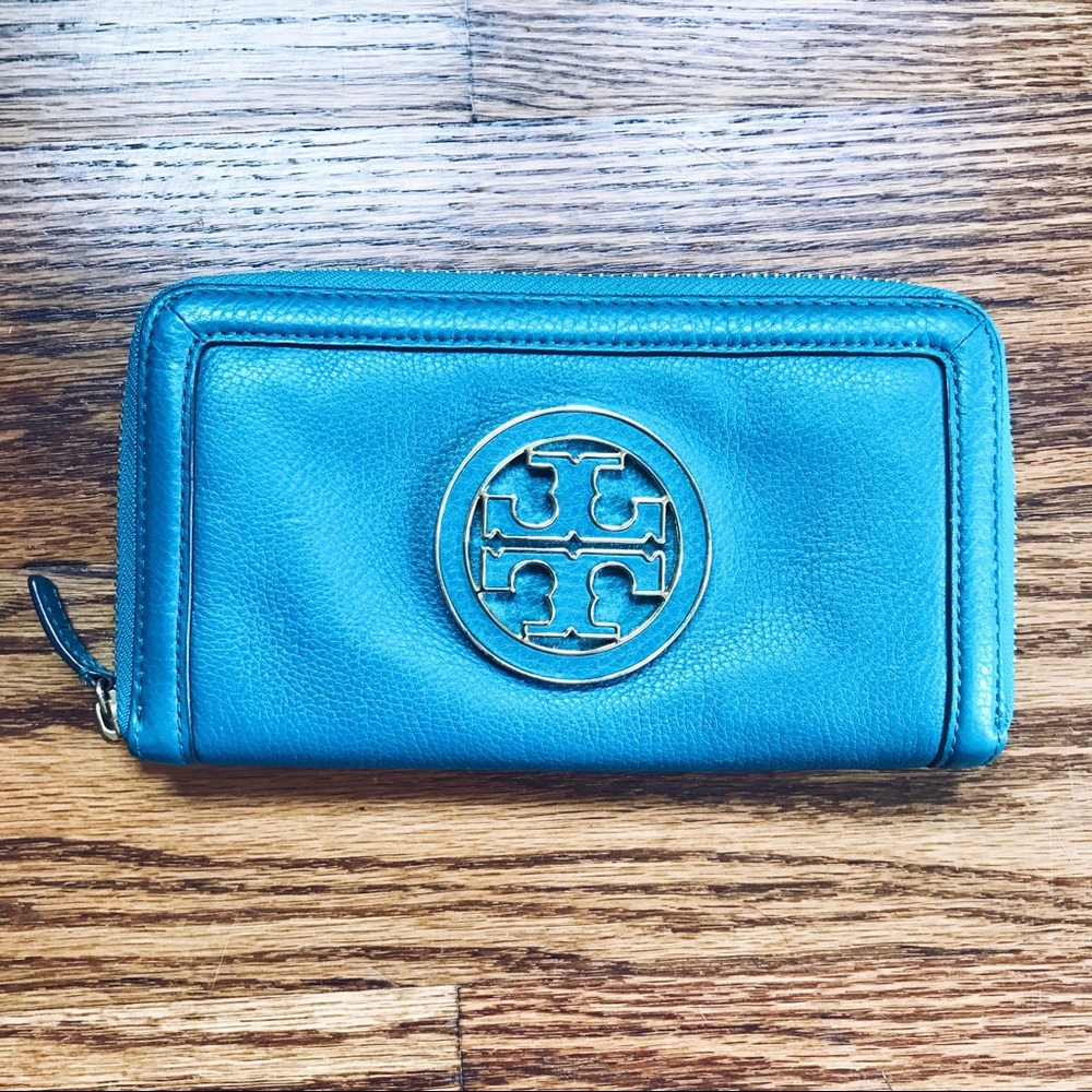*SALE* Tory Burch wallet
