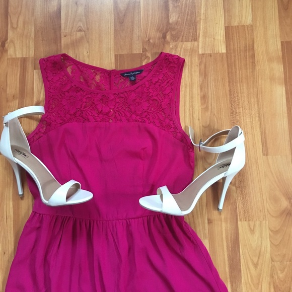 American Eagle Outfitters Dresses & Skirts - Magenta American eagle dress!