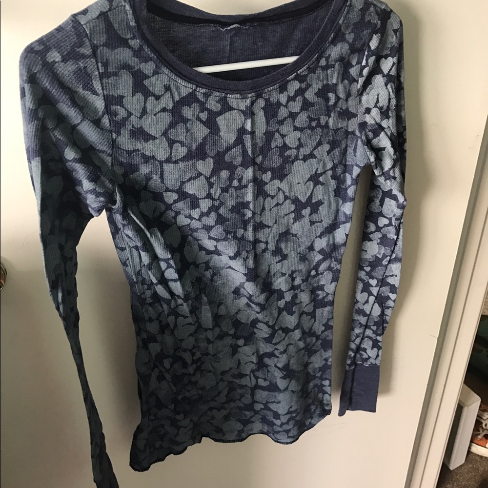 Long sleeve heart shirt, slit for thumbs