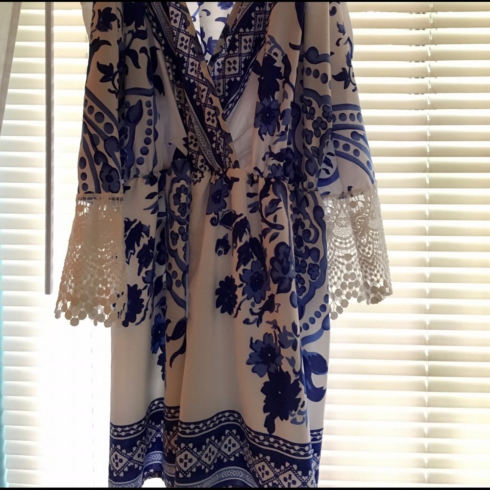 Super cute summery romper! Only worn once!!