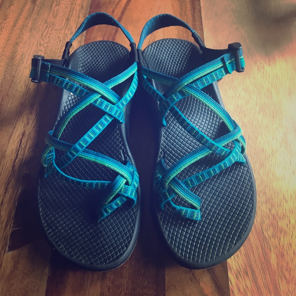 Blue/green chacos!!