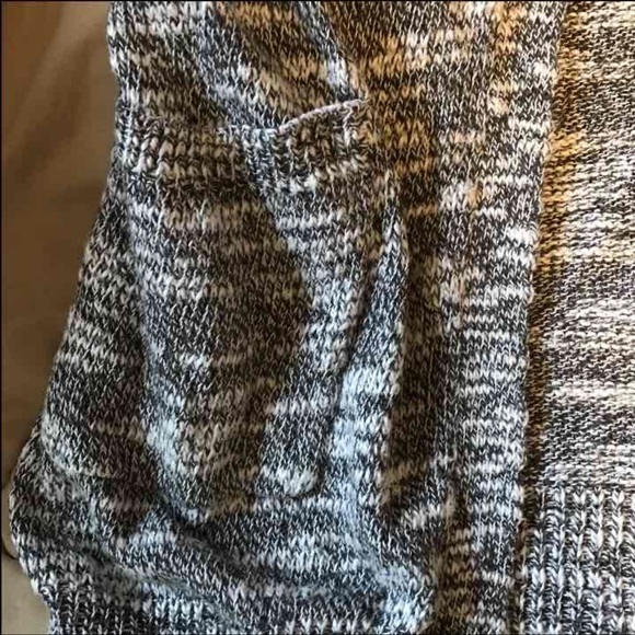 Fun Nollie Brand Cardigan - Picture 2 of 3