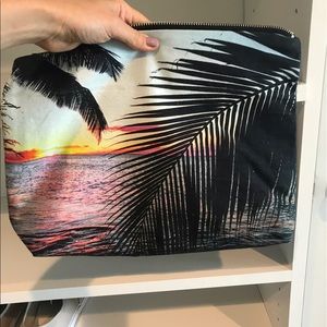 Samudra Beach Clutch