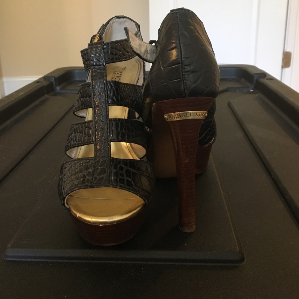 Micheal Kors high heel black