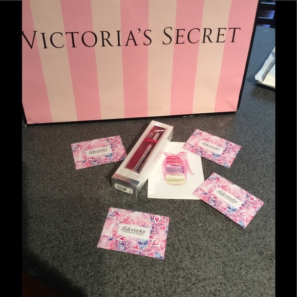 💥LAST 1💥❤️ Victoria's Secret Paris NEW ❤️ - Picture 2 of 4