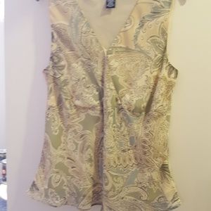 Evan Picone sleeveless top.