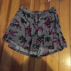 Float floral shorts