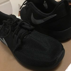 Nike Roshe's