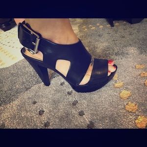 Leather Michael Kors platform sandals