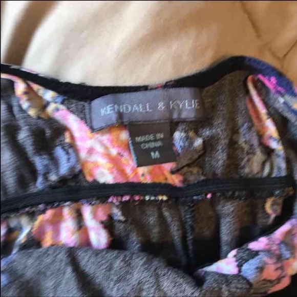 BEAUTIFUL Kendall and Kylie Jumpsuit - Picture 3 of 4