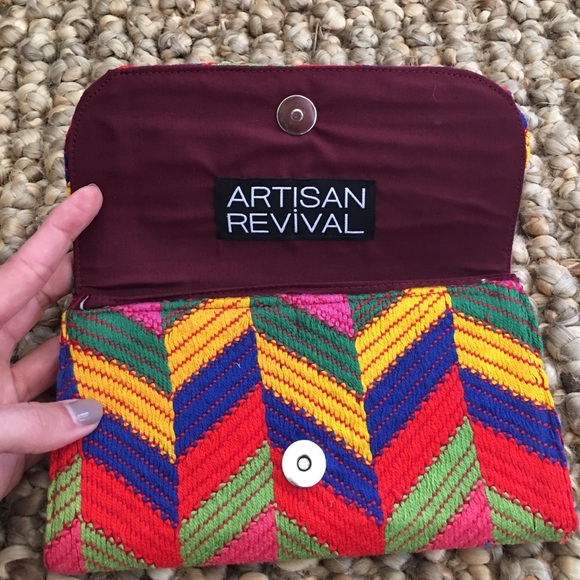 Handmade from Guatemala accordion wallet / clutch - Picture 3 of 4