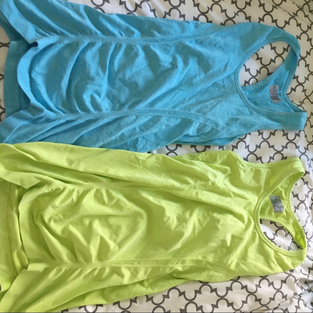 Athleta tank tops brand new condition !