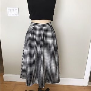 TOPSHOP Black and White Gingham Midi Skirt