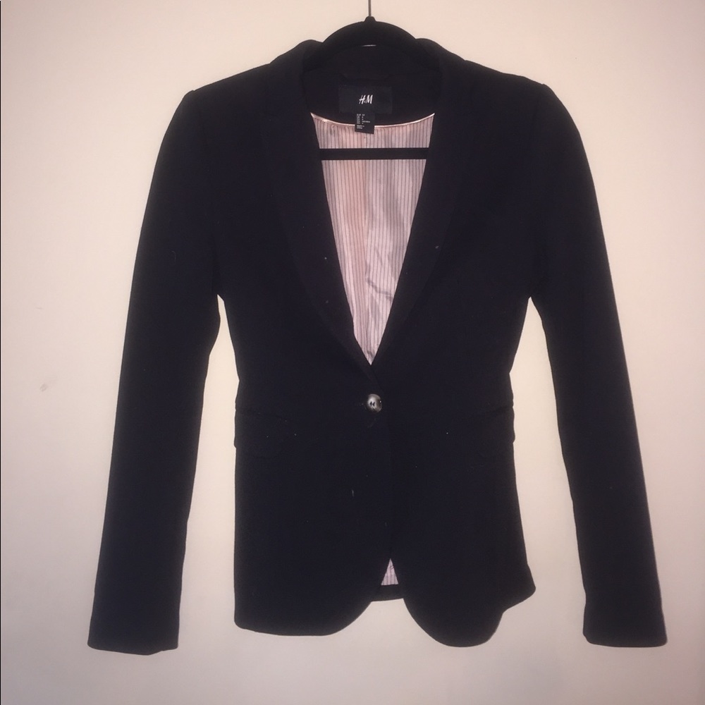 H&M Black Blazer in Size 4