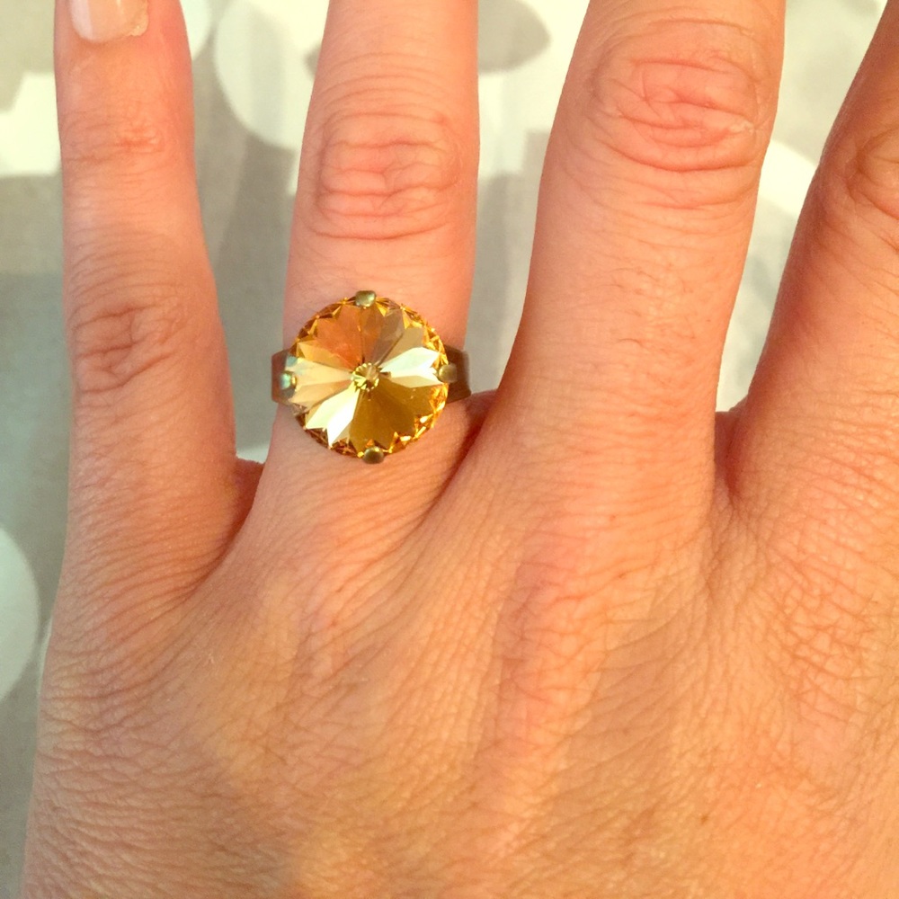 Victoria Lynn ring - Picture 1 of 3