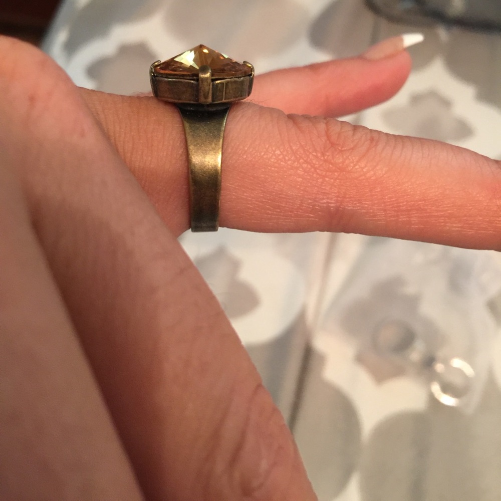 Victoria Lynn ring - Picture 2 of 3