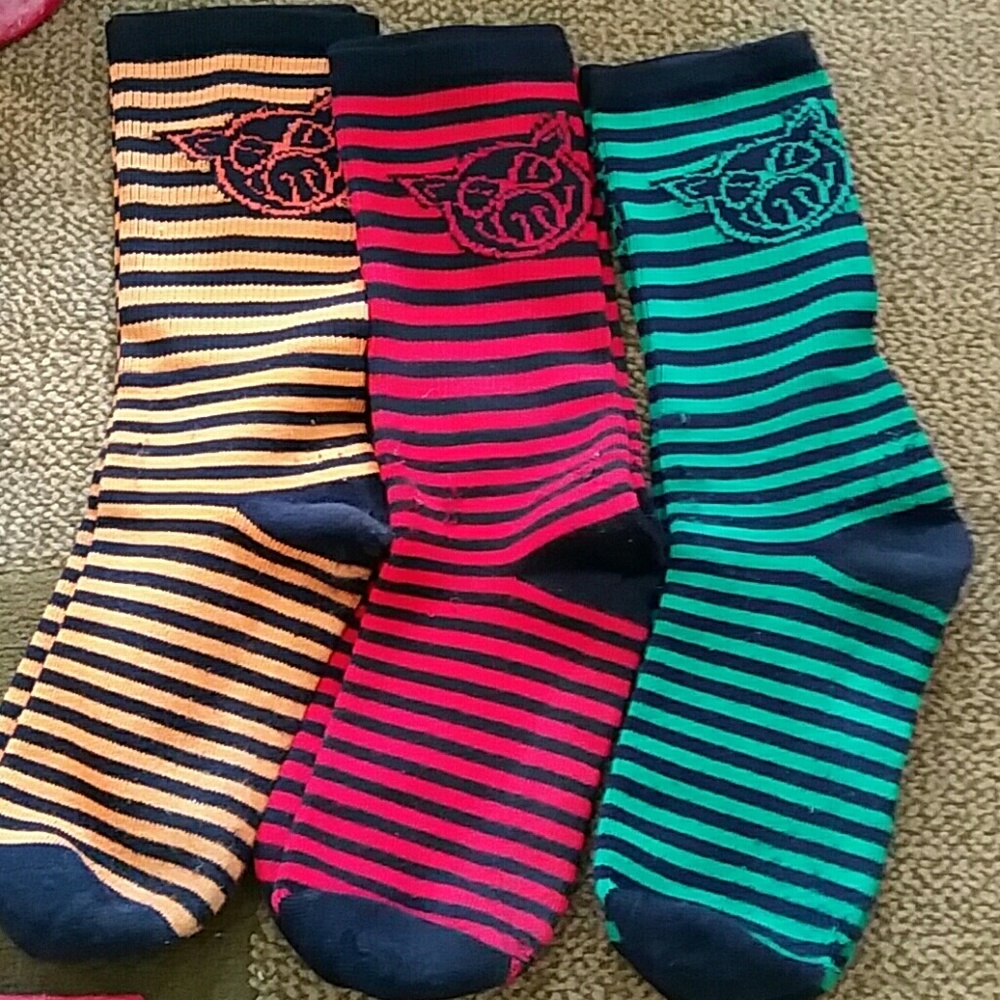 Set of 3 pairs Pig Skateboard Wheels Socks Vintage