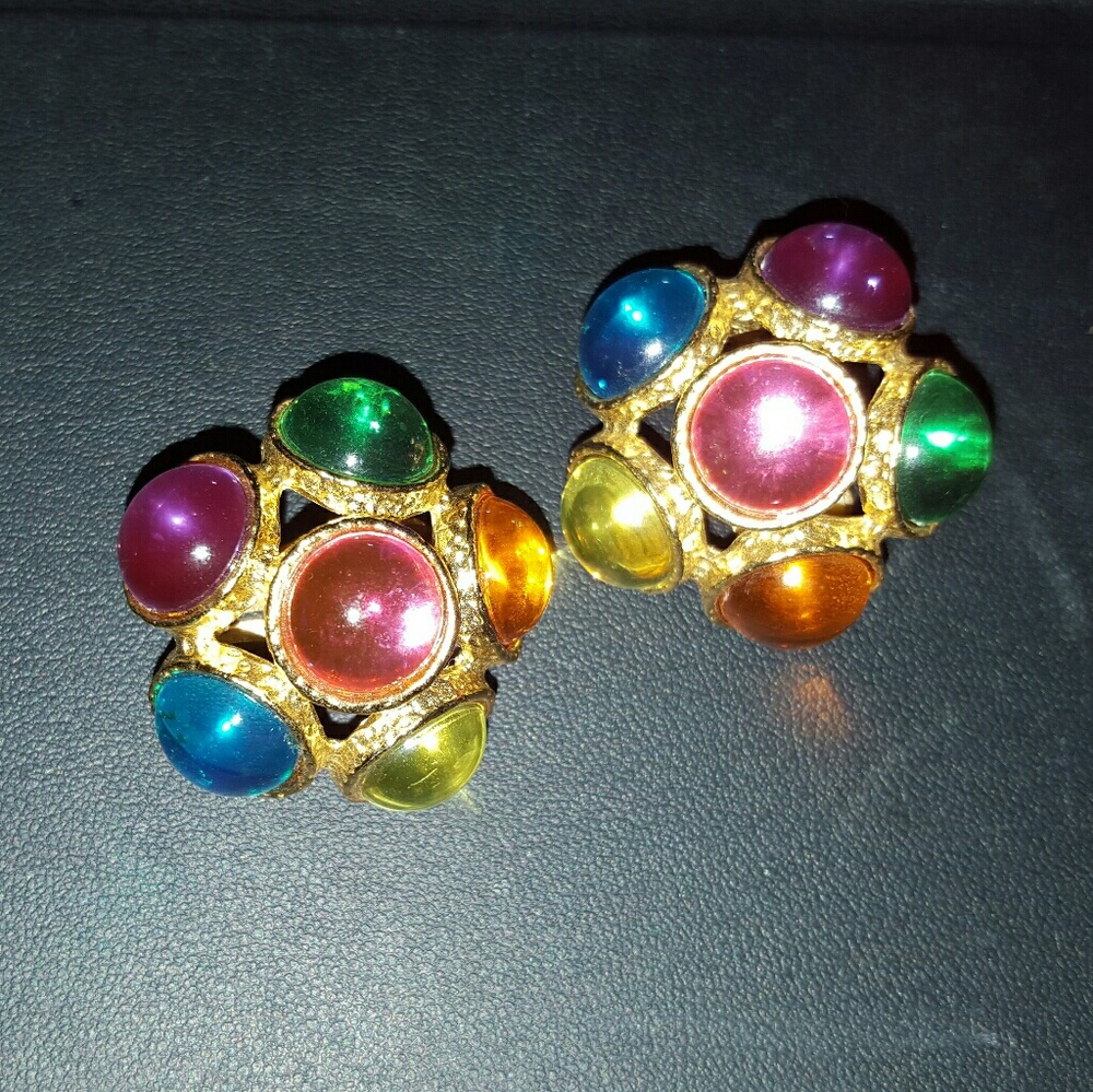 Fun Vintage Costume Jewelry clip on Earrings