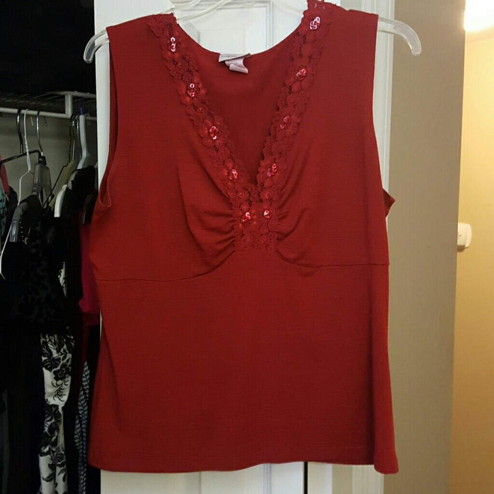 sleeveless top