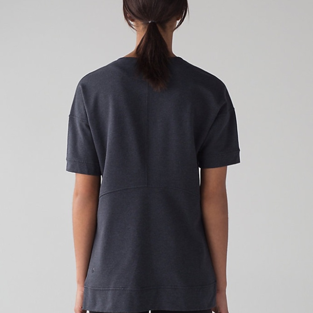 ▪️SOLD▪️NWT Lululemon Cut Above Tee Size 6 - Picture 4 of 6