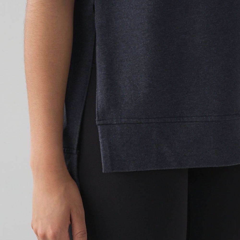 ▪️SOLD▪️NWT Lululemon Cut Above Tee Size 6 - Picture 5 of 6