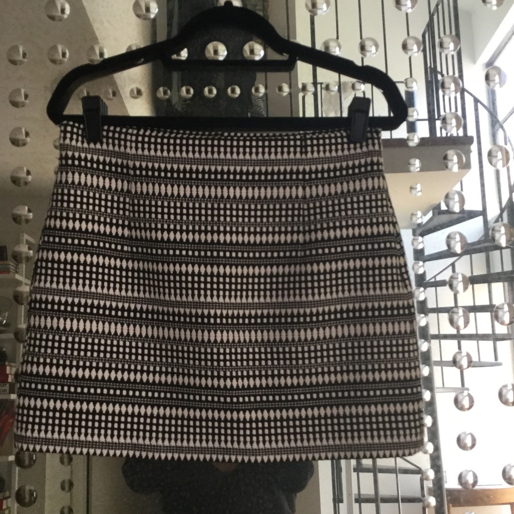 Black and white pencil skirt - Picture 1 of 2