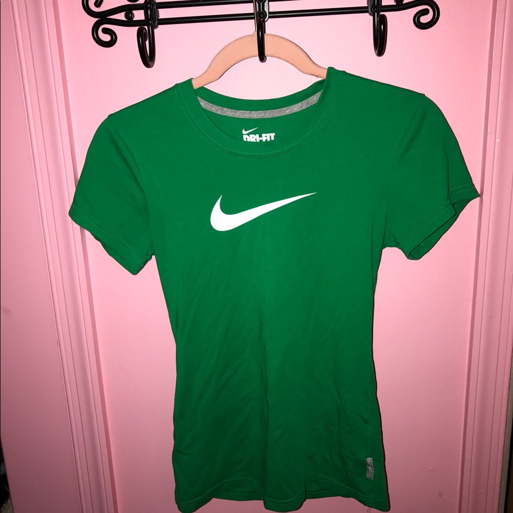 Nike t-shirt