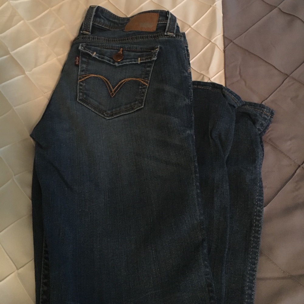 Levi jeans