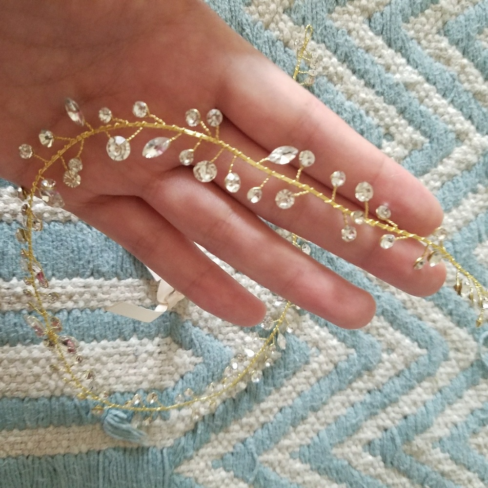 Bridal headpiece