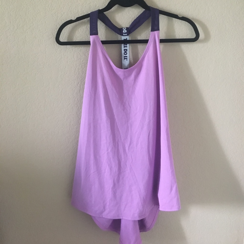 nike workout tank top
