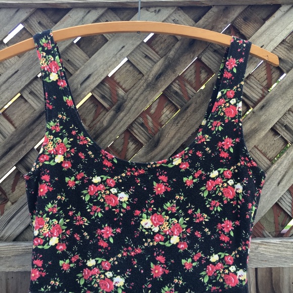 Black floral dress - Picture 6 of 6