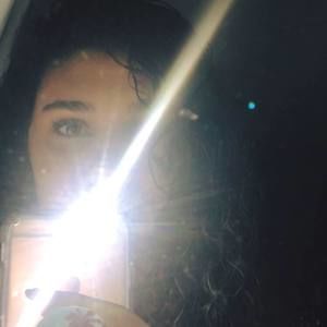 Meet your Posher, Isabella