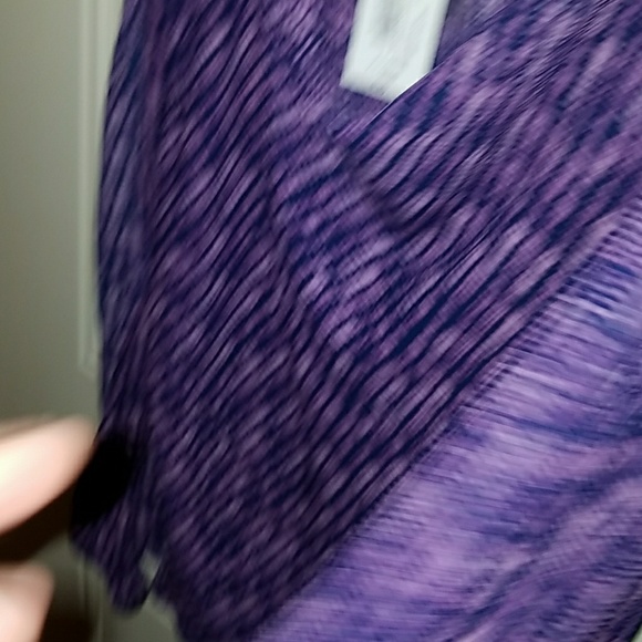 Top - Picture 3 of 3