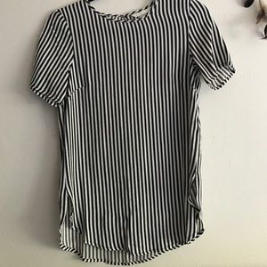 Crepe vertical striped blouse