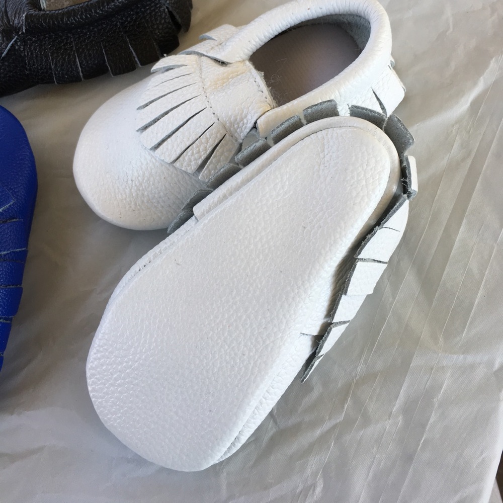 Baby Moccasins white 💯 Genuine Leather - Picture 2 of 2