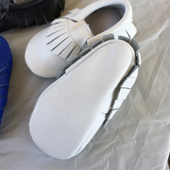 Baby Moccasins white 💯 Genuine Leather - Picture 2 of 2