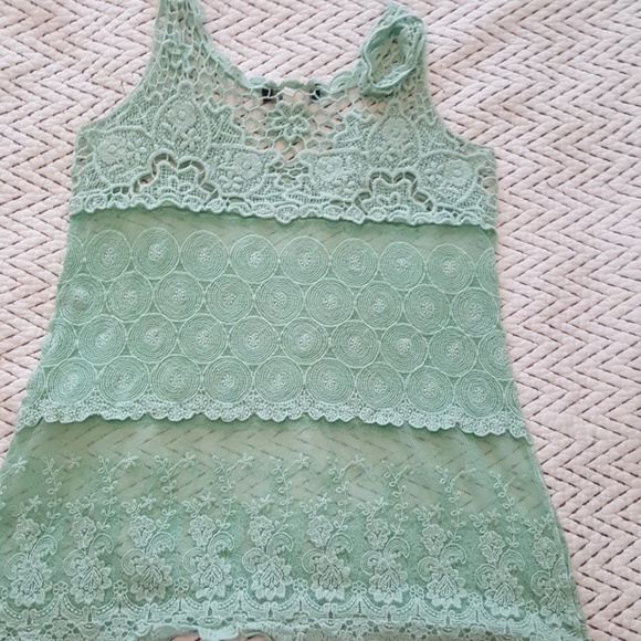 Tank - Picture 4 of 4