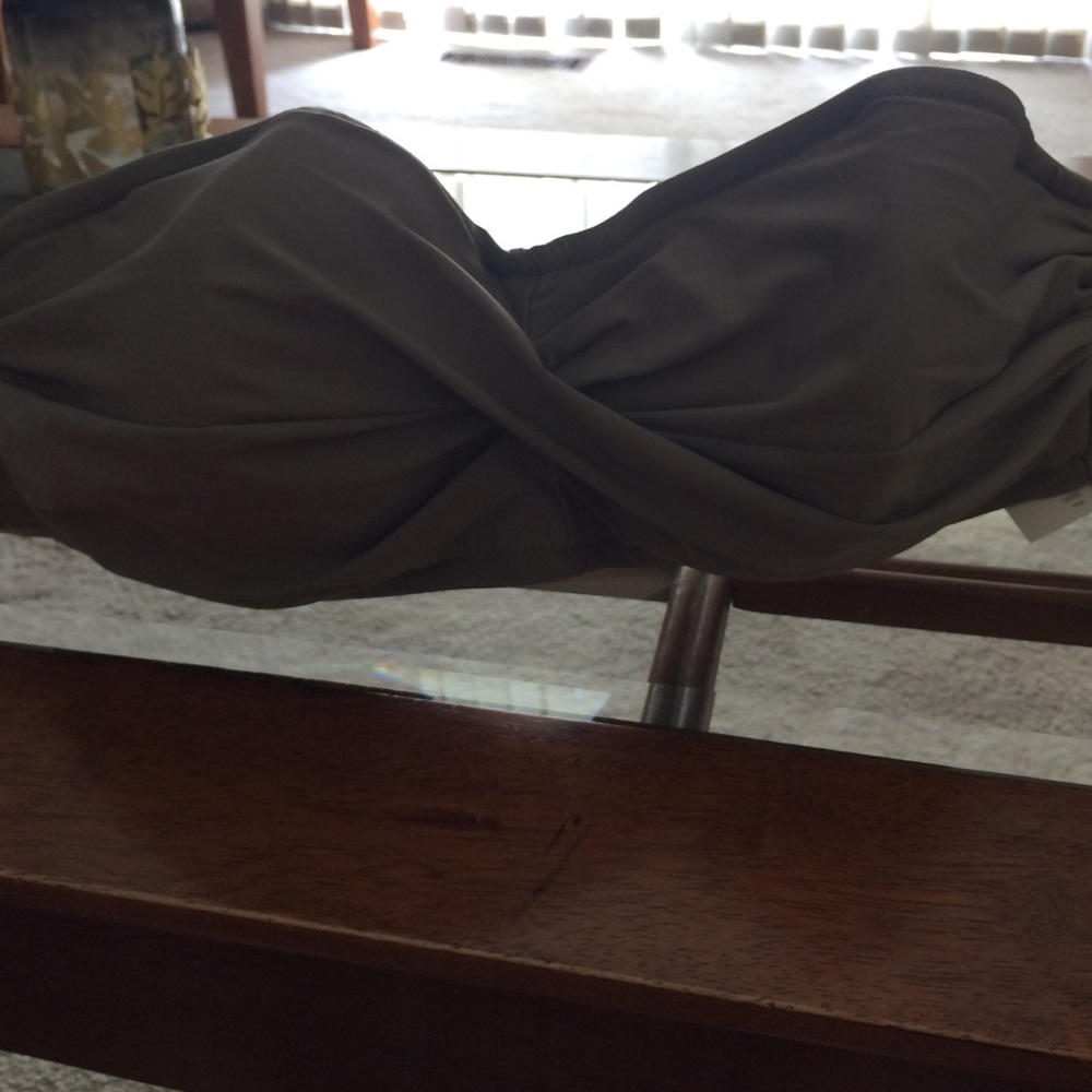 J. Crew 38DD underwire bikini top