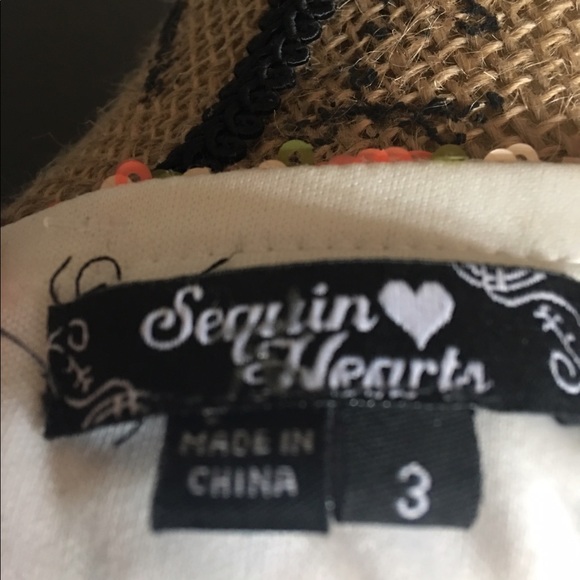 DRESS - Stylish Sequined top, draped bottom. - Picture 4 of 4